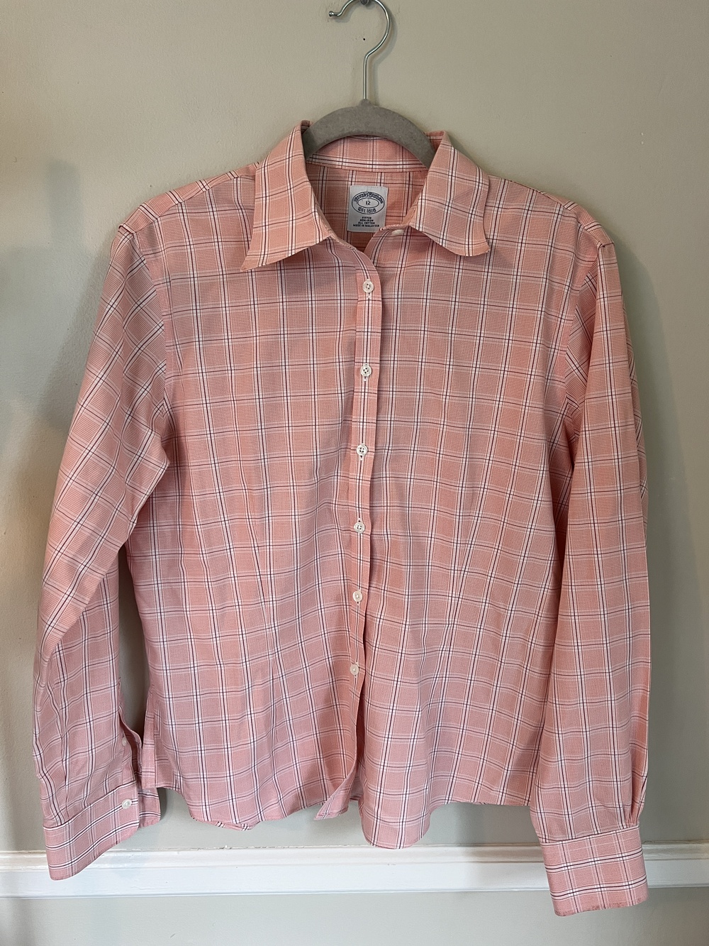Brooks Brothers Women's Shirt Pink Size 12 Fitted Non-Iron Plaid Button Down